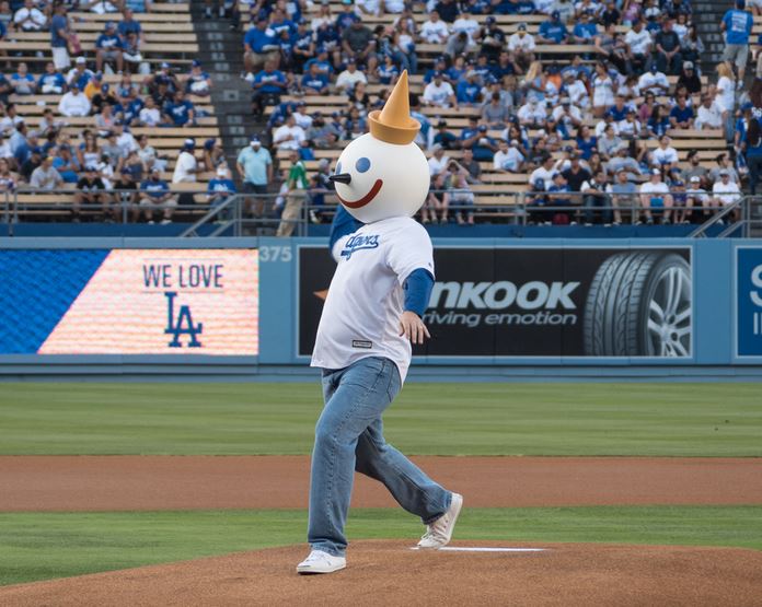 Strike! - Throw Out the First Pitch at a Los Angeles Dodgers Game