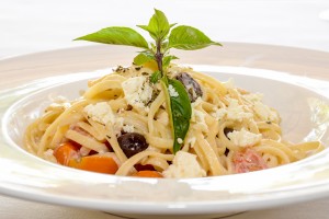 Greek Linguini with Oregano, Cherry Tomato, Feta Cheese, Kalamata Olive1