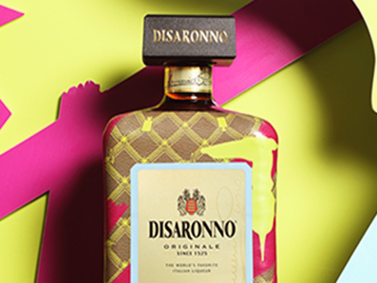 Italian Taste, Italian Style: TRUSSARDI Dresses DISARONNO with Limited  Edition Bottle - Food & Beverage Magazine